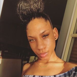 Meet your Posher, Hazel